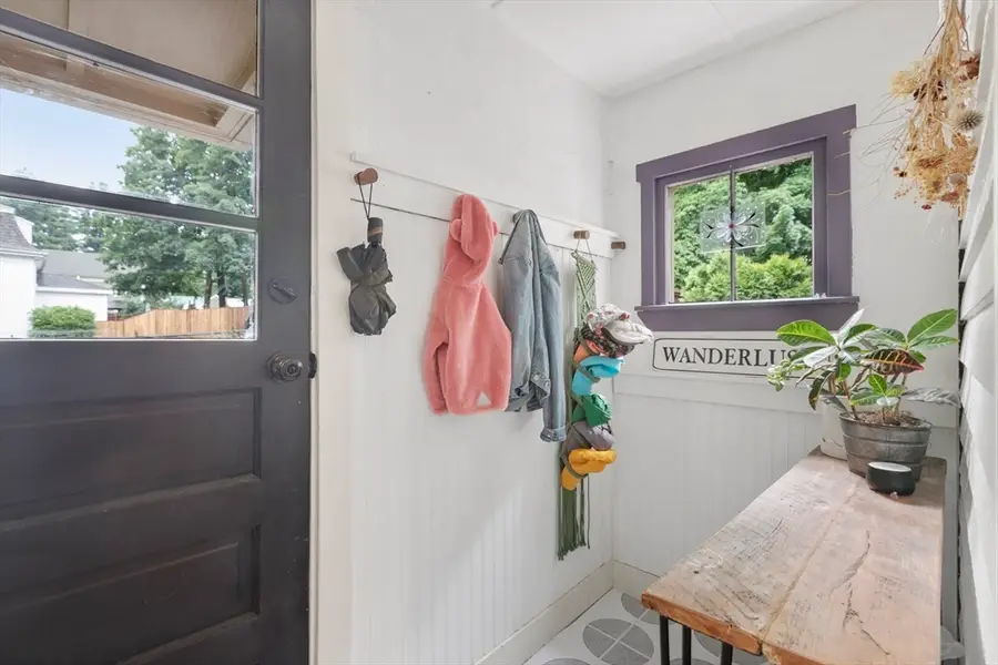 21 Lincoln Street, Medway, MA 02053 - #2