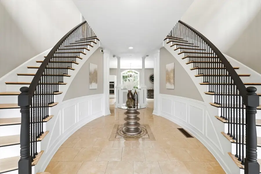 2 Bridle Path, Lynnfield, MA 01940 - #2