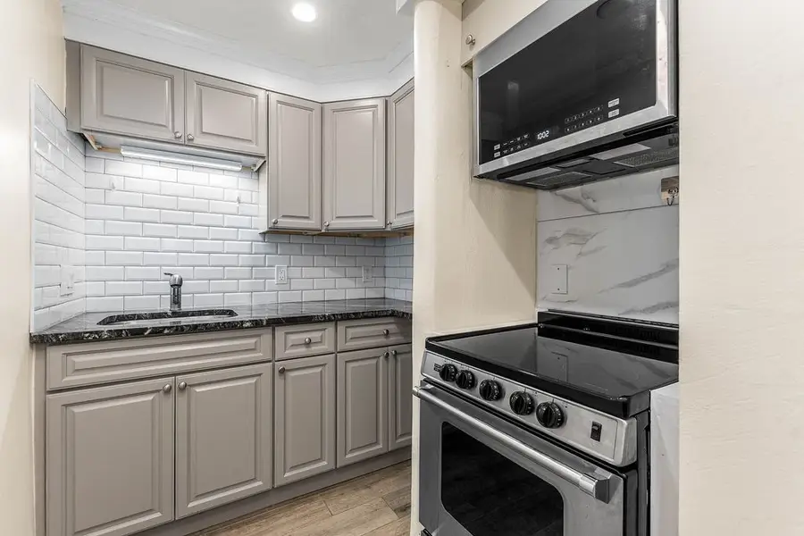 5 Cass St #2, Boston, MA 02132 - #3