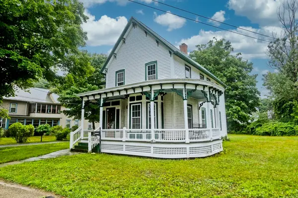 1075 Central St, Palmer, MA 01069