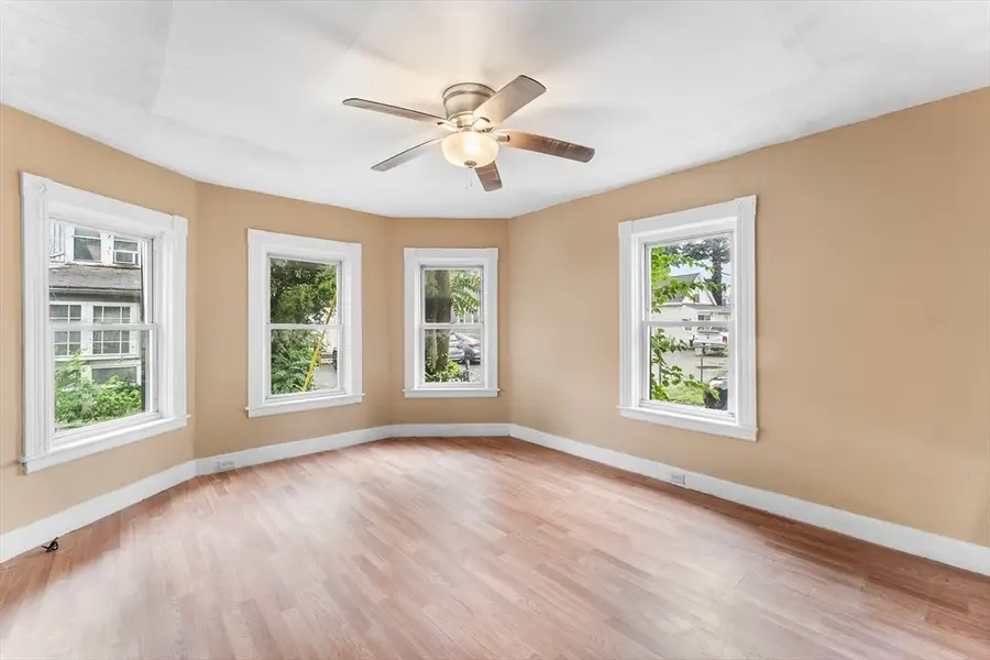 2 Hacker Ct, Worcester, MA 01603 - #2