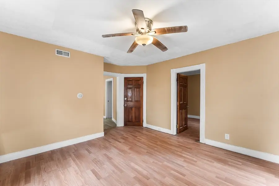 2 Hacker Ct, Worcester, MA 01603 - #3