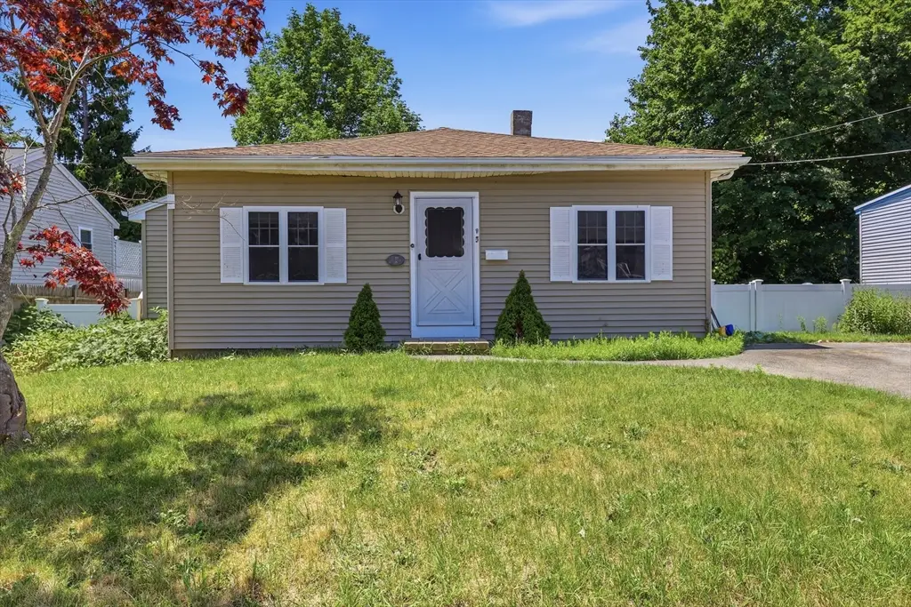 90 Loring Ave, Whitman, MA 02382 - #1