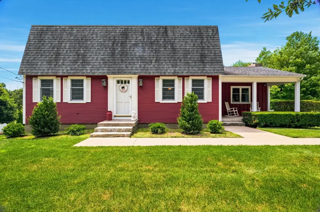 665 Blackstone St, Uxbridge, MA 01569 - #1