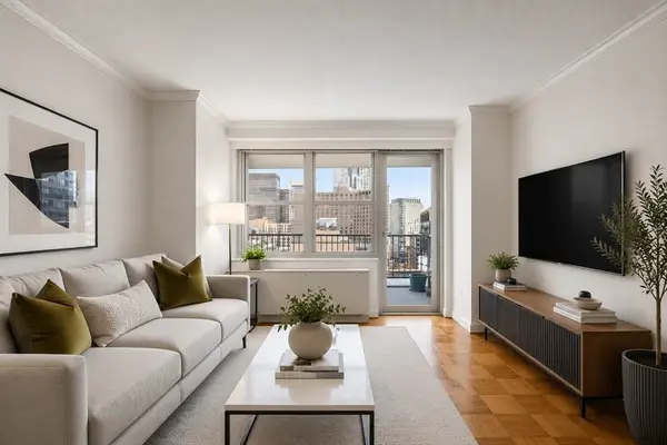 151 Tremont St #16U, Boston, MA 02111