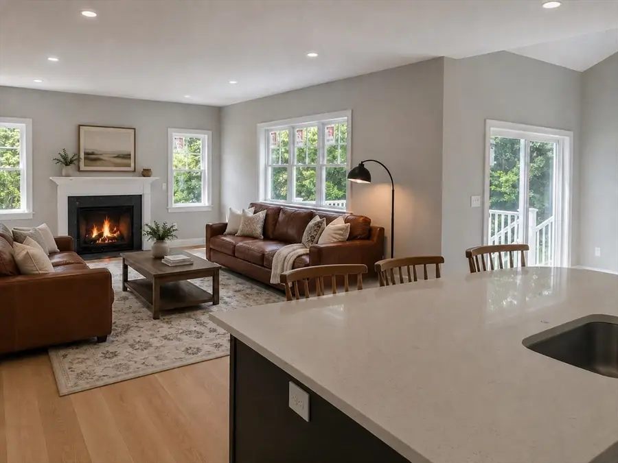 17 West Main Street, Upton, MA 01568 - #3