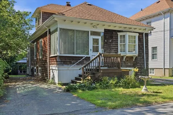 972 Elliot, New Bedford, MA 02745