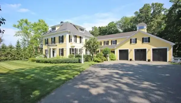 488 Canton Ave, Milton, MA 02186