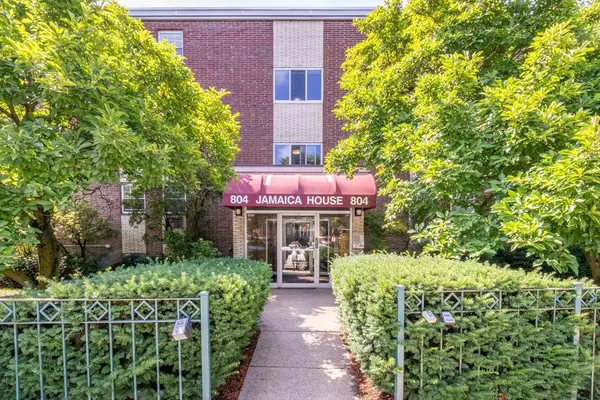 804 Centre Street #208, Boston, MA 02130