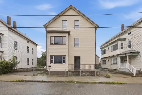 34 Danforth St, Fall River, MA 02720