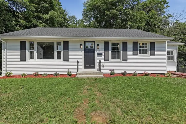 11 Dale Street, Spencer, MA 01562