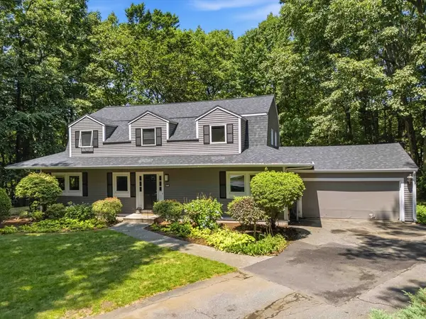 7 Mccarthy Cir, Framingham, MA 01701