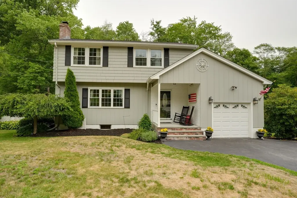 18 Hart St, Burlington, MA 01803 - #1
