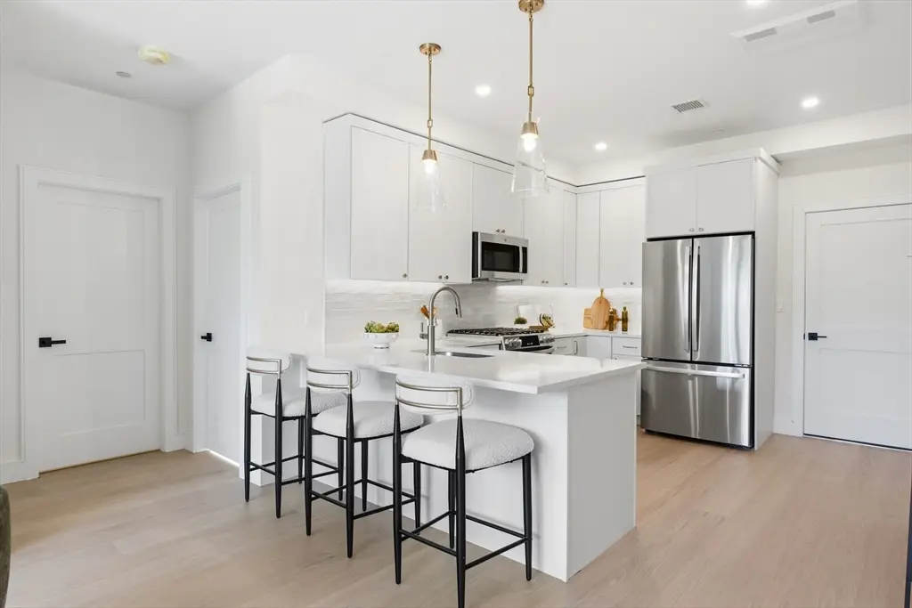 28 Geneva St #303, Boston, MA 02128 - #1