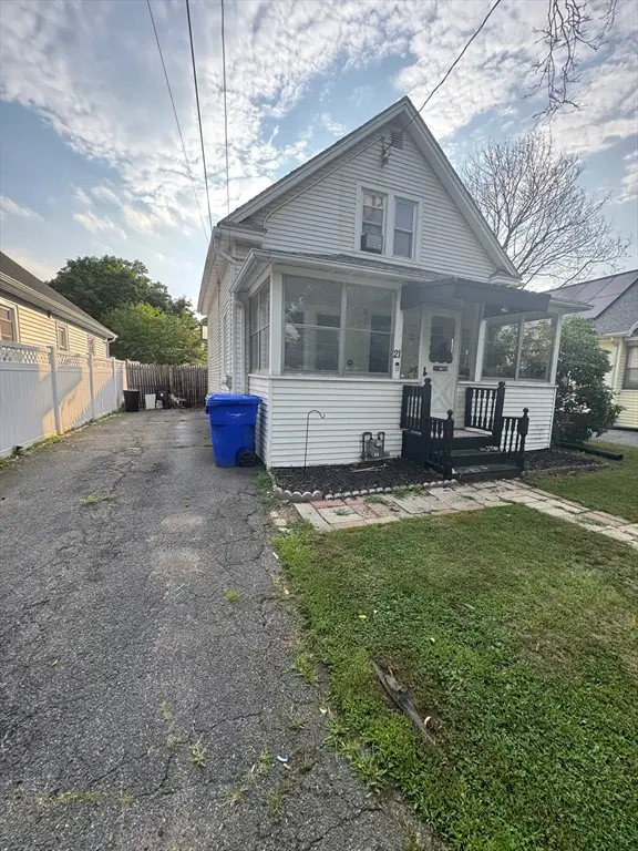 21 Fullerton St, Springfield, MA 01151 - #2