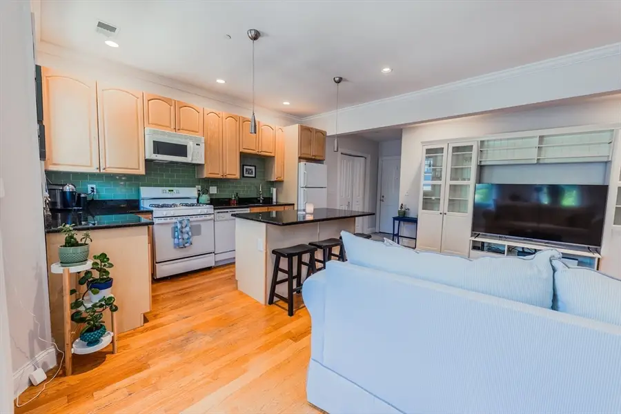146 Clifton Street #6, Malden, MA 02148 - #3