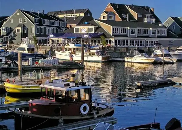 64 Wharf Street #J2, Salem, MA 01970