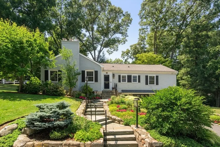 19 Druid Hill Rd, Newton, MA 02461 - #2