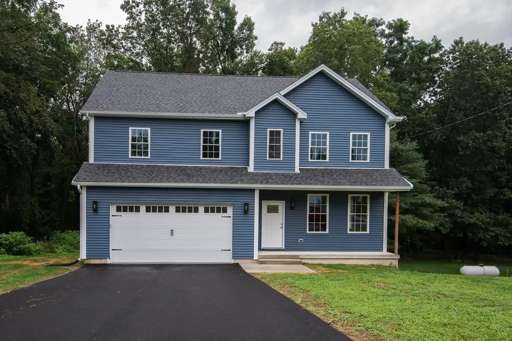 42 Roy St, Ludlow, MA 01056 - #1