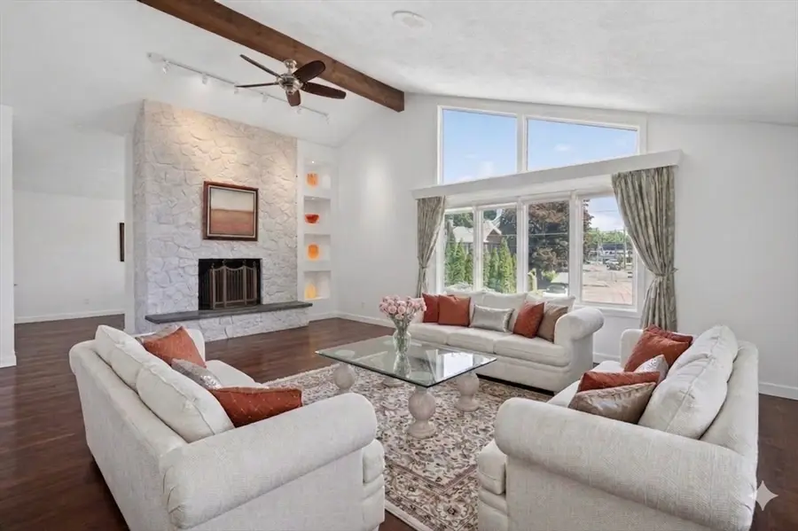 18 Roosevelt Rd, Medford, MA 02155 - #2