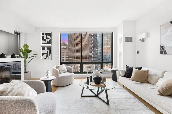 45 Province St #1806, Boston, MA 02108