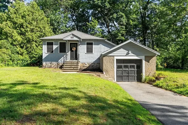 10 Flash Road, North Reading, MA 01864