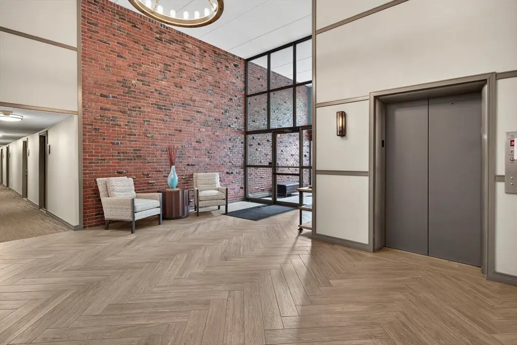 993 Massachusettes #113, Arlington, MA 02474 - #1
