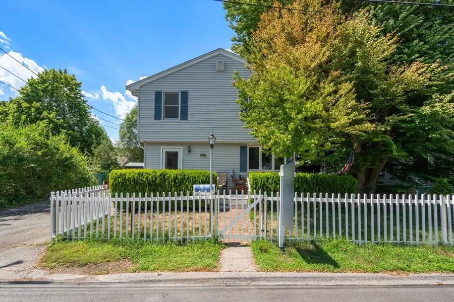 28 Pleasant St, Rockport, MA 01966 - #3