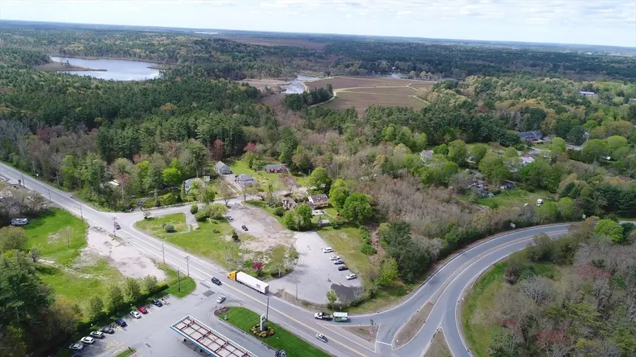 450 Wareham Street(gux)rt 28, Middleboro, MA 02346 - #2