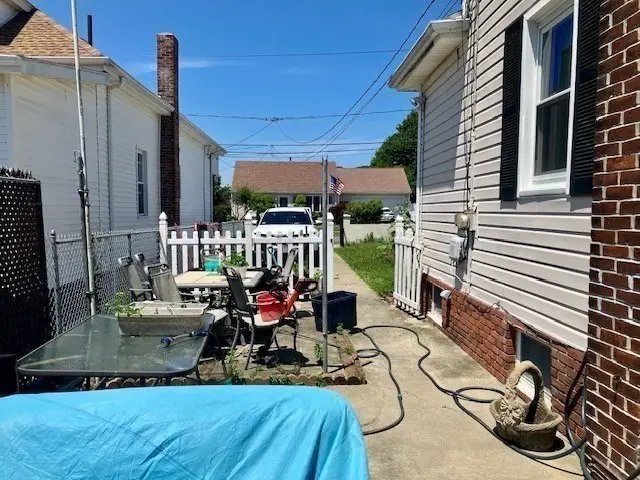 76 Capitol St., New Bedford, MA 02744 - #3