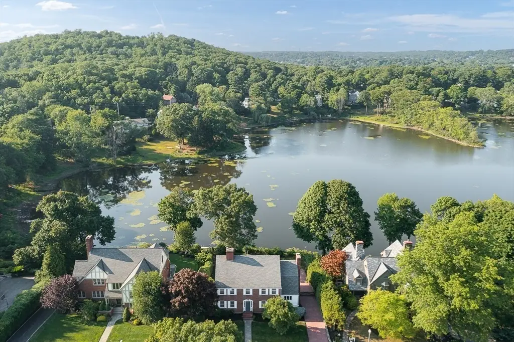 10 Dartmouth Street, Winchester, MA 01890 - #1