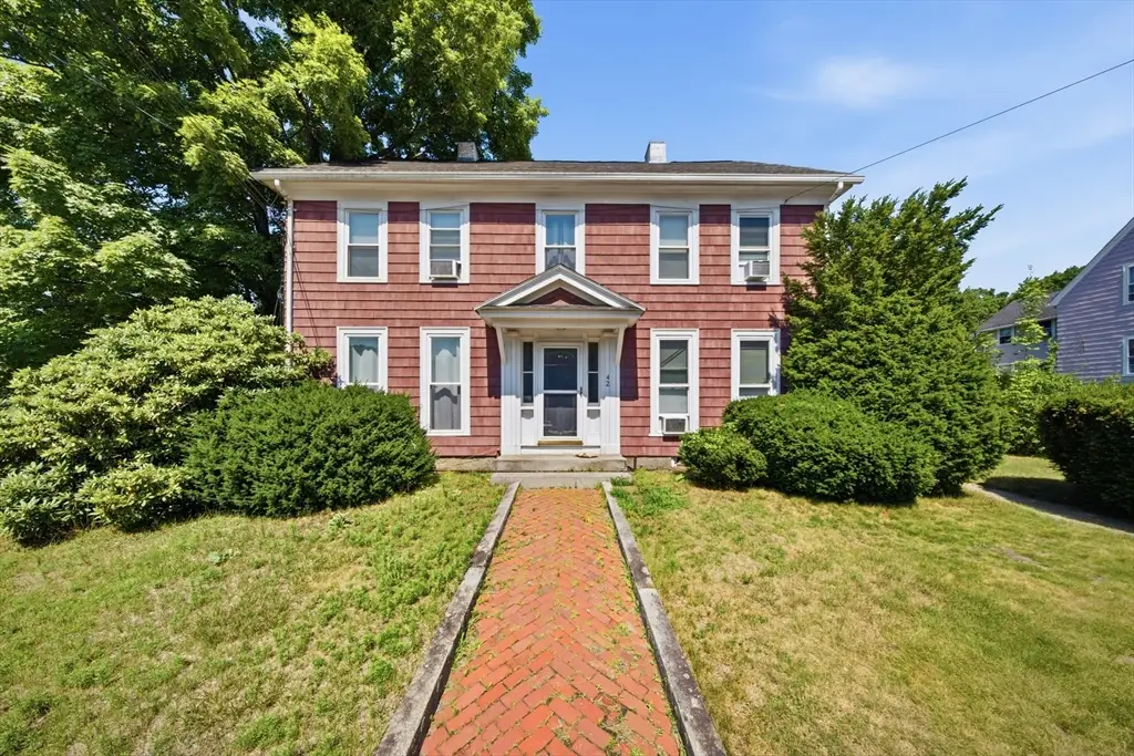 42 S Main St, Uxbridge, MA 01569 - #1