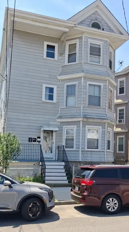 166 Clifford St, New Bedford, MA 02745