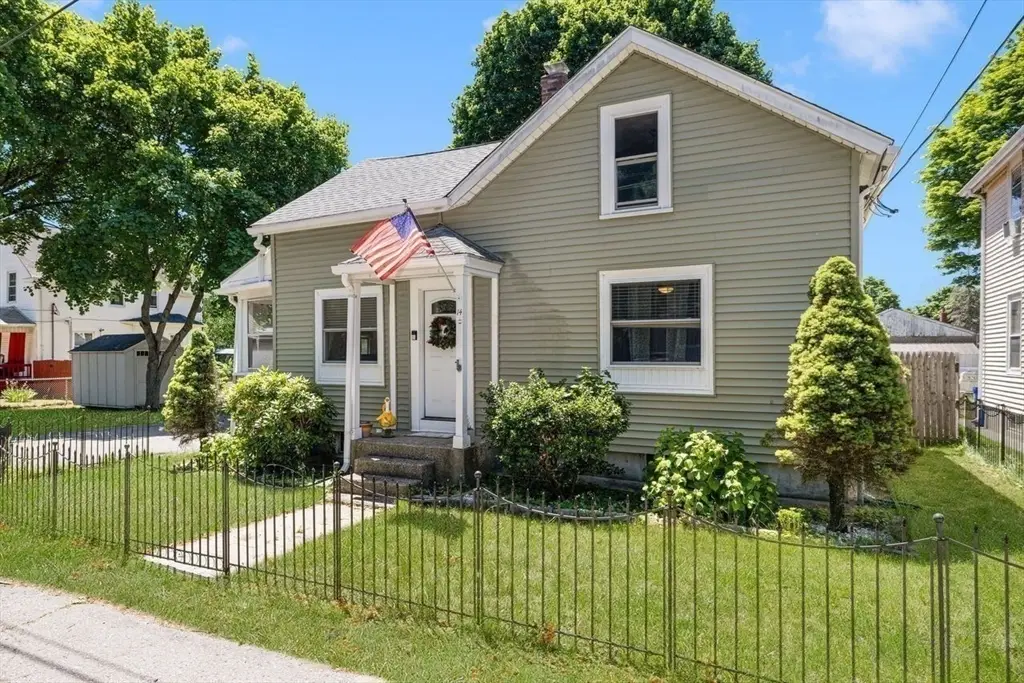 14 Sibley, Attleboro, MA 02703 - #1