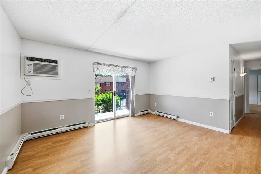 36 Maple Crest Cir #F, Holyoke, MA 01040 - #3