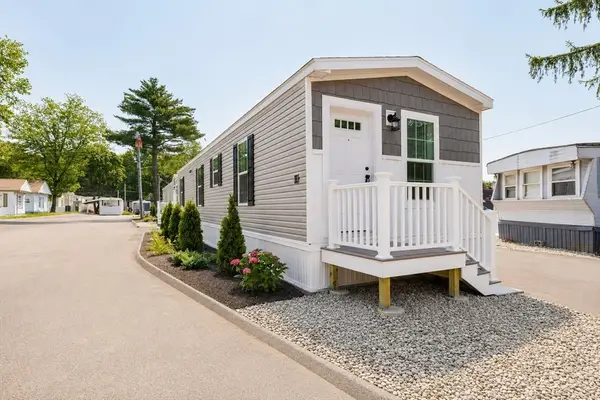 1346 Newport Ave #A2, Attleboro, MA 02703