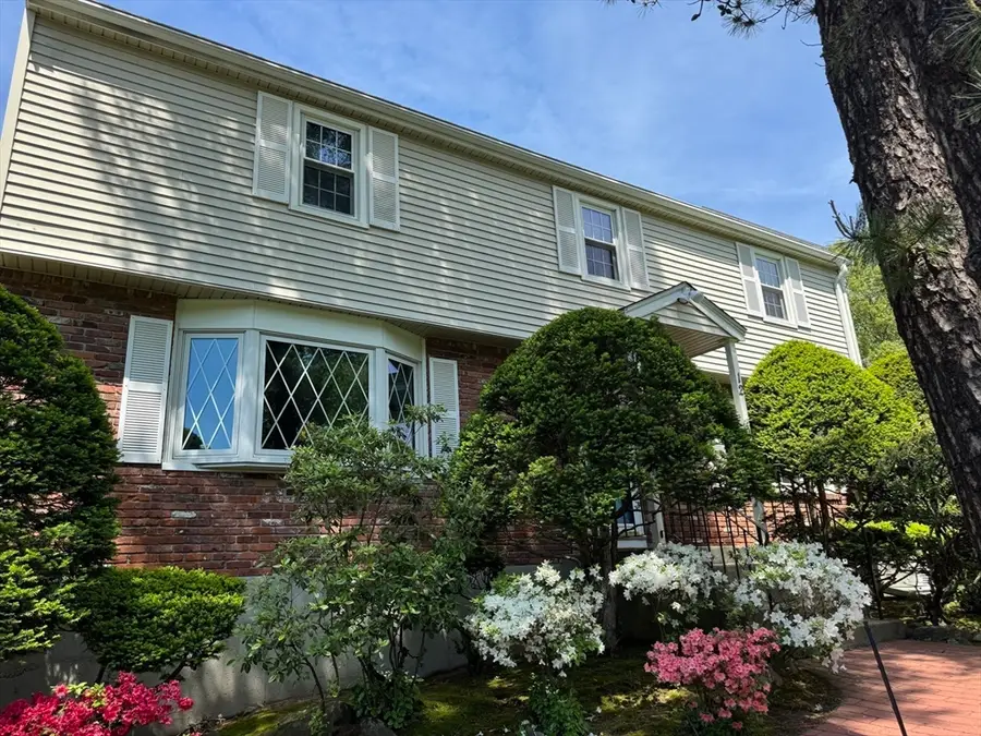 12 Swanson Rd, Framingham, MA 01701 - #2