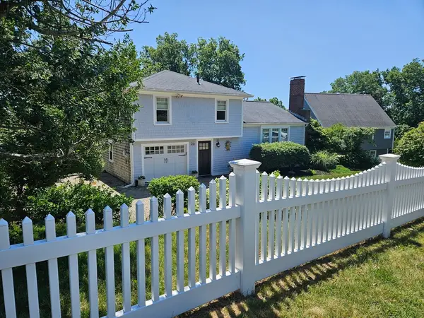 20 Burg Ave, Sandwich, MA 02563