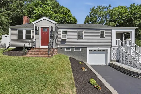 55 Westview Road, Worcester, MA 01602