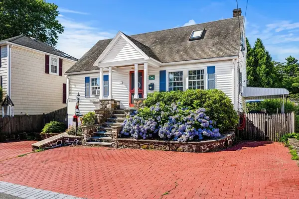 24 Roosevelt Avenue, Marblehead, MA 01945