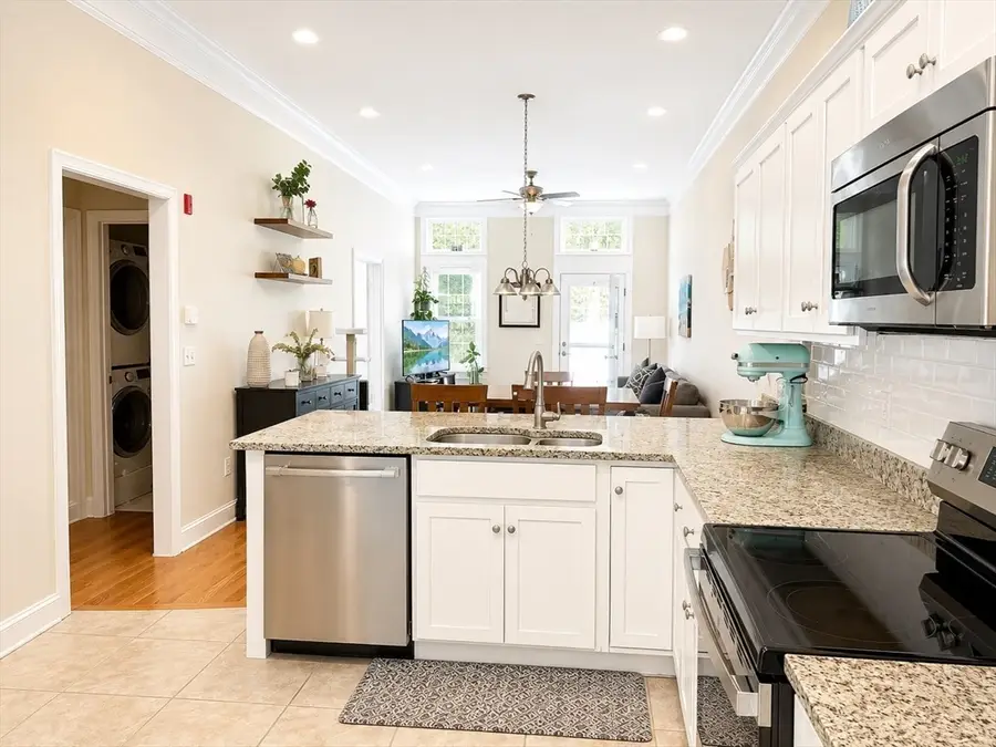 445 Berlin St #7, Clinton, MA 01510 - #2