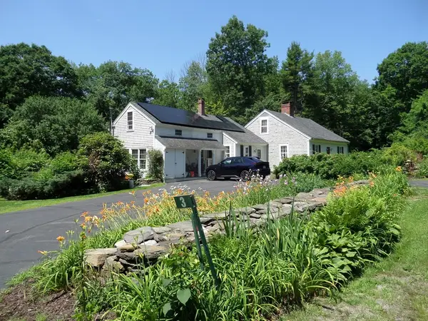 3 Stage Rd, Chesterfield, MA 01096