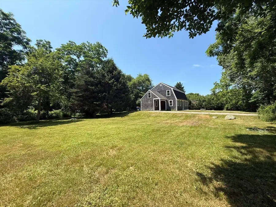 18 Olivers Ln, Mattapoisett, MA 02739 - #3