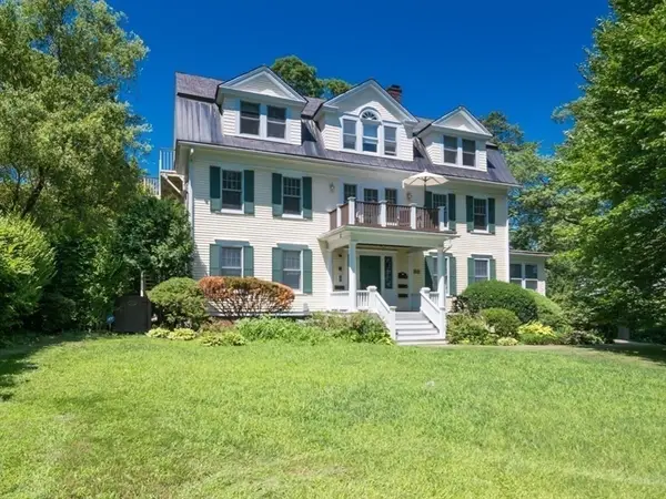 88 Round Hill Rd #2, Northampton, MA 01060