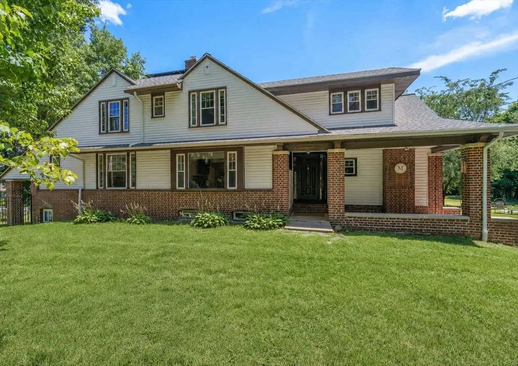 11 Scott Street, Bellingham, MA 02019 - #1