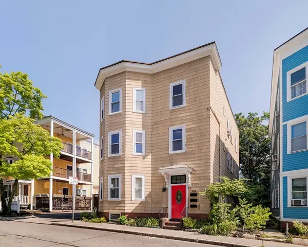 126 Kinnaird Street #2, Cambridge, MA 02139
