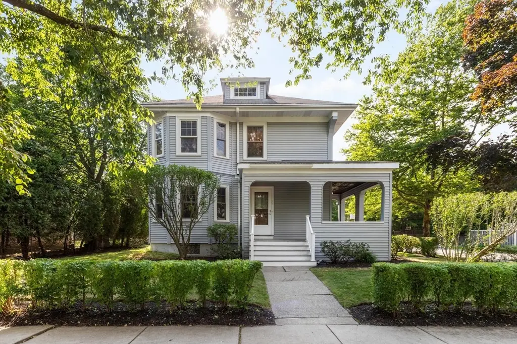 9 Spruce St, Belmont, MA 02478 - #1