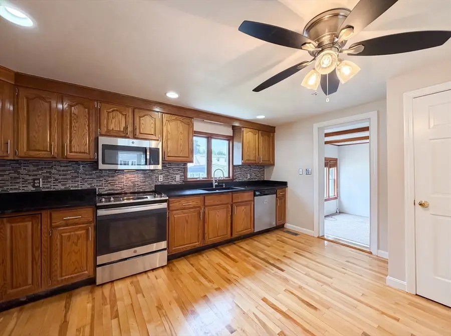 4 Macarthur Cir, Peabody, MA 01960 - #2