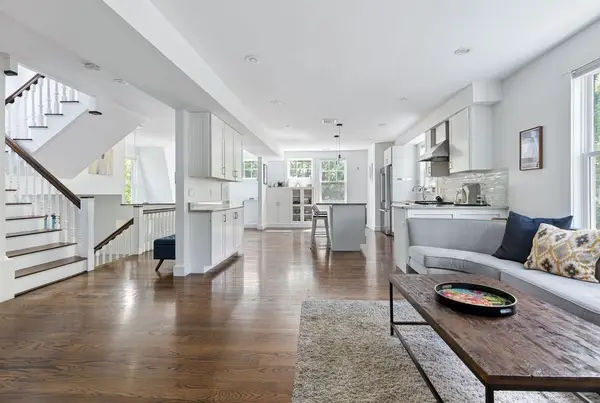 157 Cypress St #2, Brookline, MA 02445