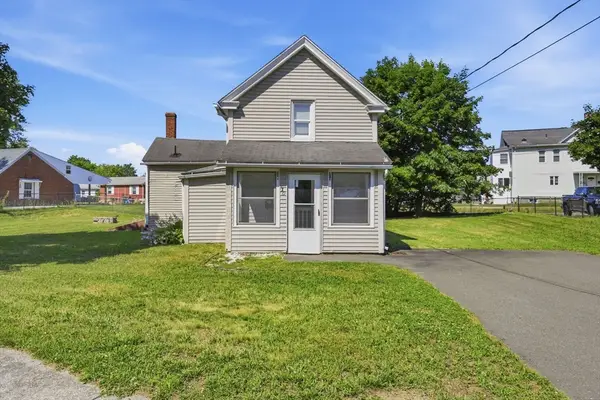 70 Milton St, Springfield, MA 01151
